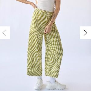 Urban Outfitters Olympia Patterned Pants NEW NWT size XS Extra Small